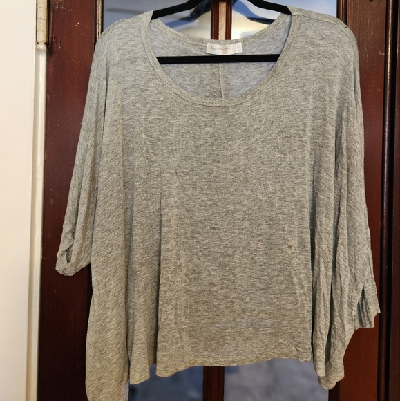 Heart & Hips Tops - Soft 3/4 sleeve shirt
